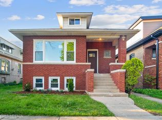 5724 W Warwick Ave, Chicago, IL 60634