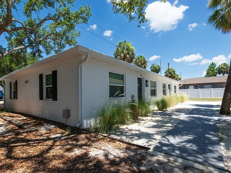 3009 W Binnicker Ave — Photo 28