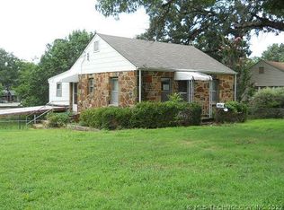 1121 N Roosevelt Ave, Sand Springs, OK 74063