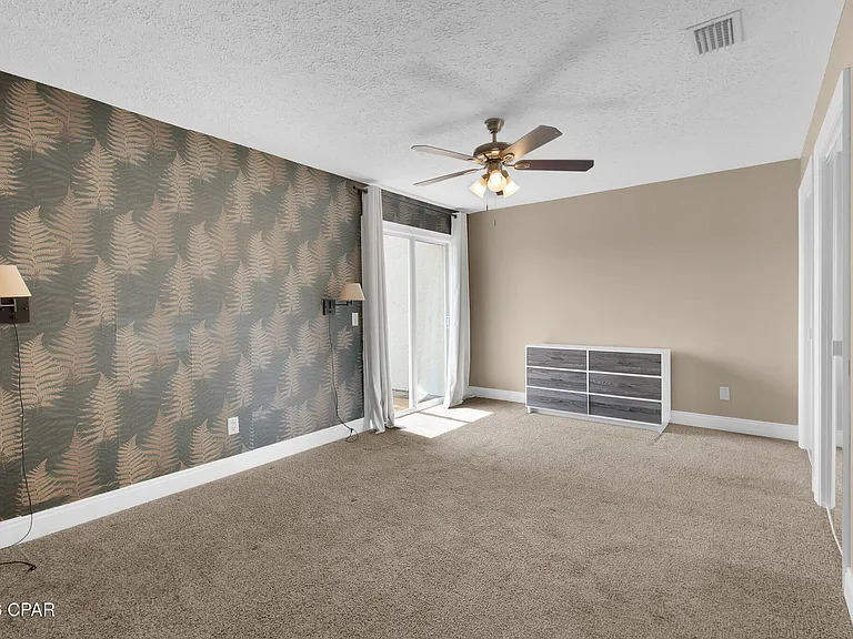 1365 Capri Dr — Photo 42