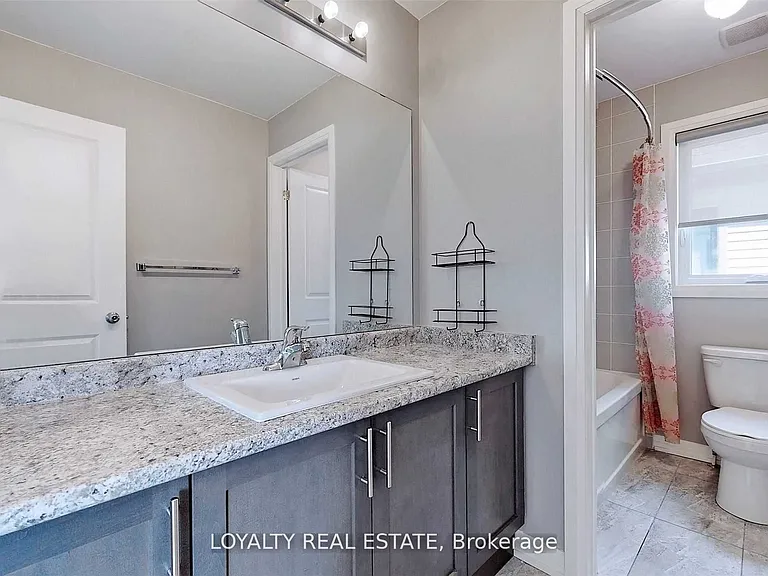 127 Yacht Dr — Photo 2