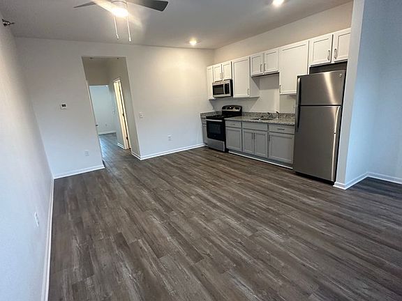 2nd image of 664 W Alexandrine St #304