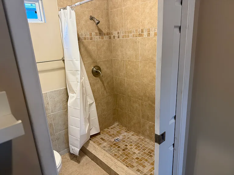 3762 Cherokee Ave — Photo 3