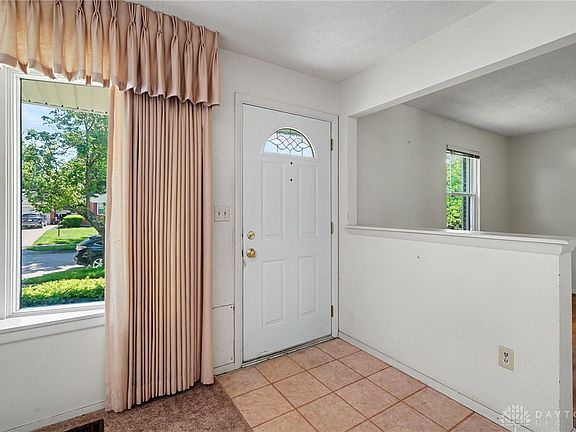 4th image of 4619 College View Dr