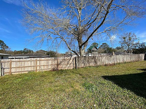 3rd image of 4707 Bel Meade Cir