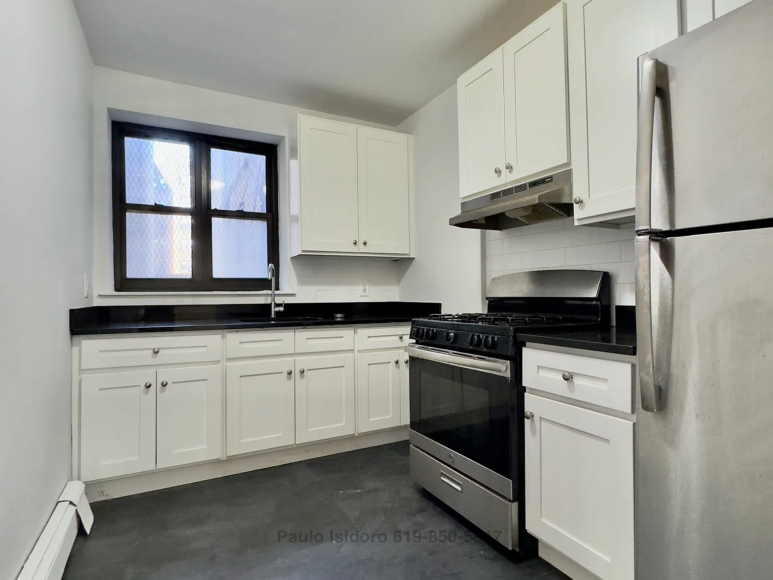 136 Saint Pauls Place — Photo 4