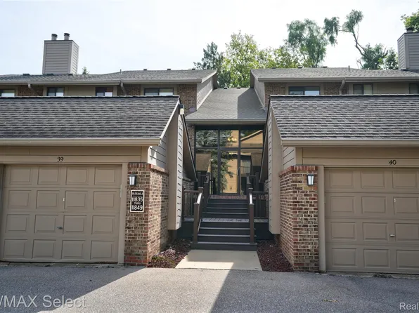 11839 Sycamore Dr, Plymouth, MI 48170