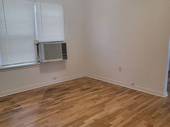4th image of 1513 Evergreen St