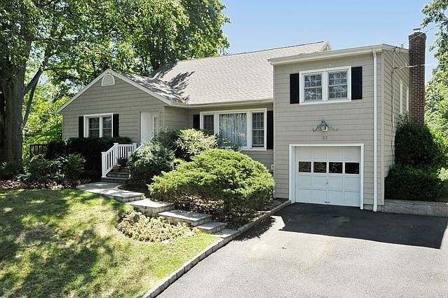 1st image of 22 Baylor Cir