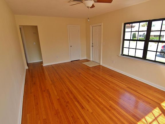 3rd image of 1101 N Ocean Breeze