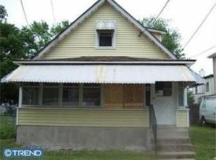 1022 Wall St, Edgewater Park, NJ 08010