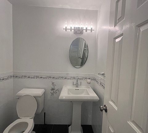 4th image of 2308 Winterbridge Ln