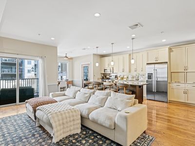 774 E 3rd St Unit 1, Boston, MA, 02127