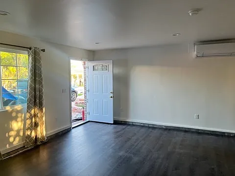 17637 Vintage St #1 — Photo 8