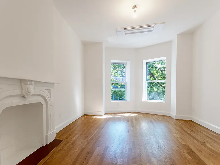 173 Carroll St #2 — Photo 2