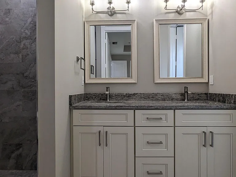6037 NW Winfield Dr — Photo 13