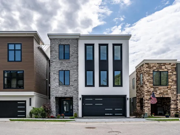 5751 Sanctuary Pl, Cincinnati, OH 45230