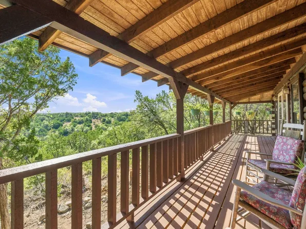 250 Gant Rd, Dripping Springs, TX 78620