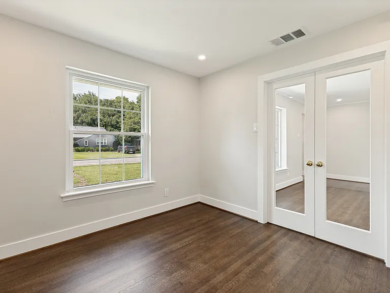 6536 Patrick Dr — Photo 15