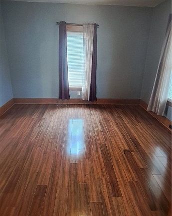 4th image of 117 Millet Ave