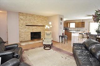 3rd image of 7325 Bouman Dr
