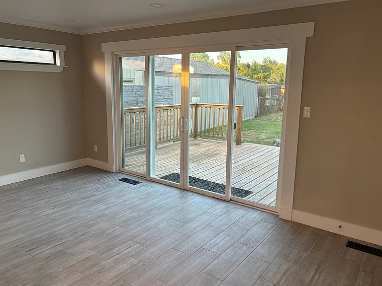5304 N Hudson Ave — Photo 20