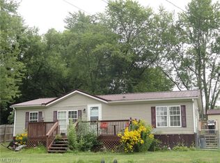 206 Liberty Ave, Chester, WV 26034