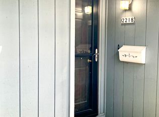 2218 SE Tacoma St, Portland, OR 97202