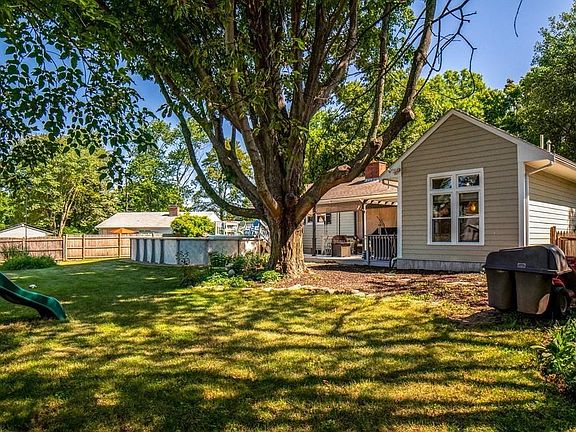 5th image of 5 Folly Hill Dr