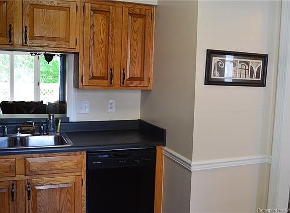 5th image of 62 Priorslee Ln