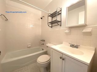 360 Leonard St #202, Brooklyn, NY 11211