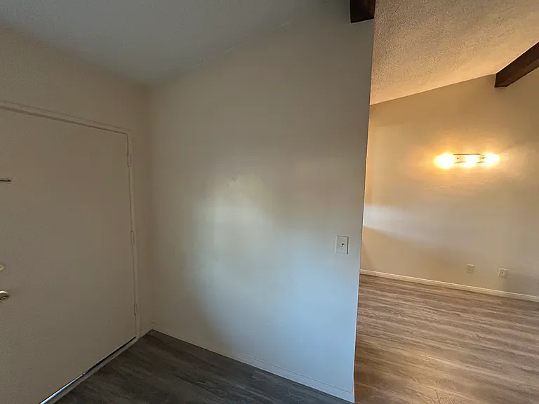 351 E Rossellen Pl #11 — Photo 9