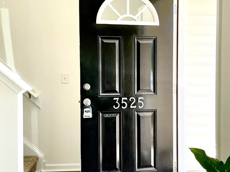 3525 Londonville Ln — Photo 3