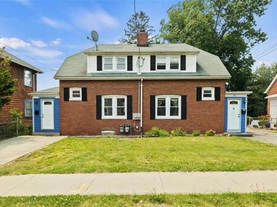 166-168 Roger Williams Ave E, Rumford, RI, 02916