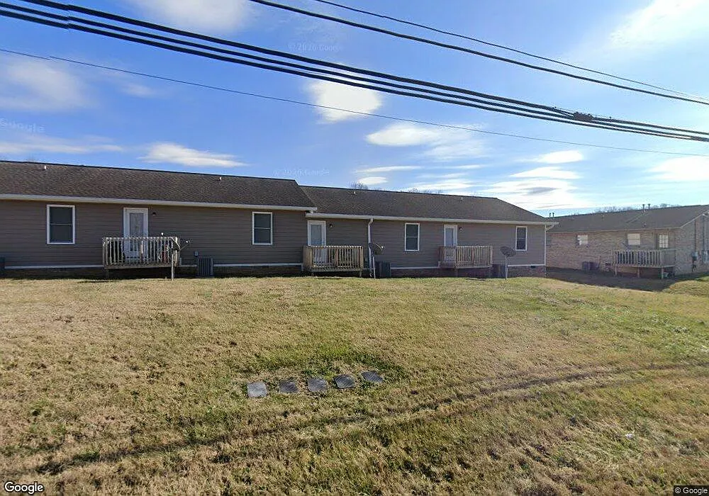 2 bed, 900 sqft, $1,200 — Photo 1