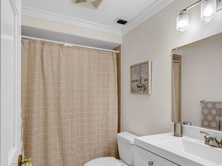 119 Club Dr — Photo 24