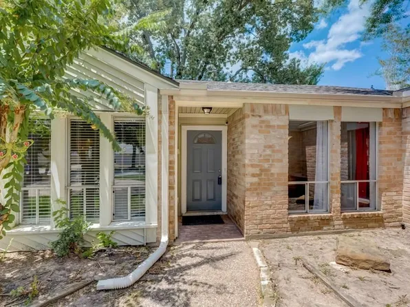 4631 Hickory Downs Dr, Houston, TX 77084