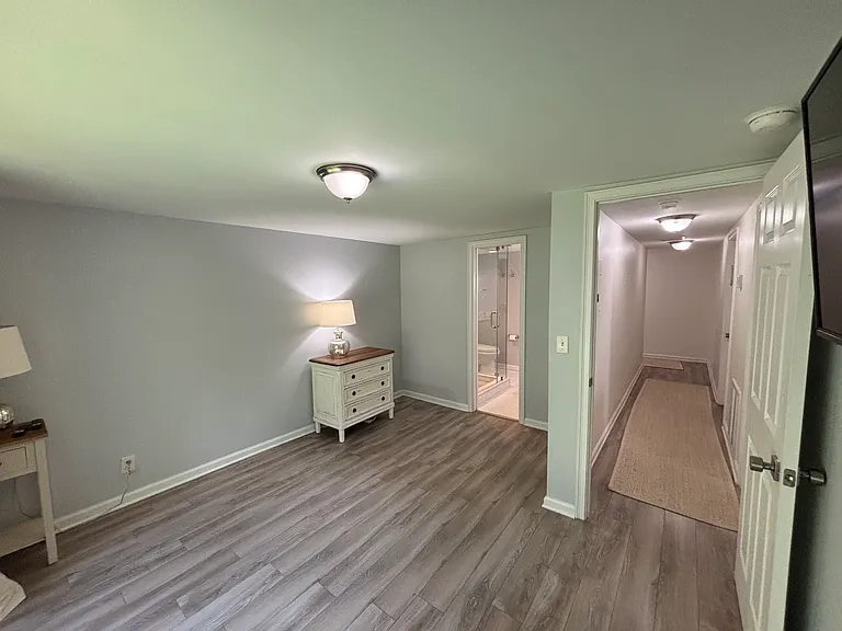 113 Elizabeth Pl — Photo 12