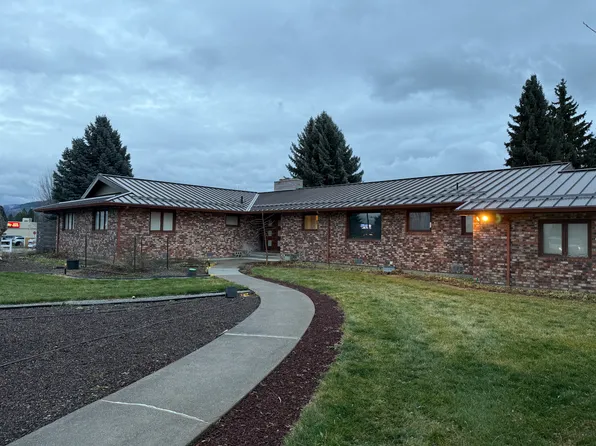 560 W Orchard Ave, Hayden Lake, ID 83835