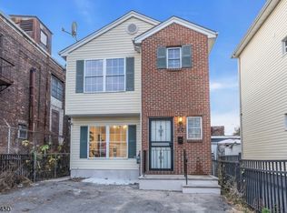 40 Pierce St, Newark, NJ 07103