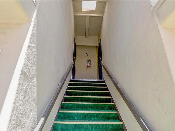 5th image of 1816 Donna Ln