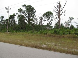 562 McArthur Blvd, Lehigh Acres, FL 33974