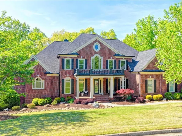 420 Lafayette Close, Roswell, GA 30075