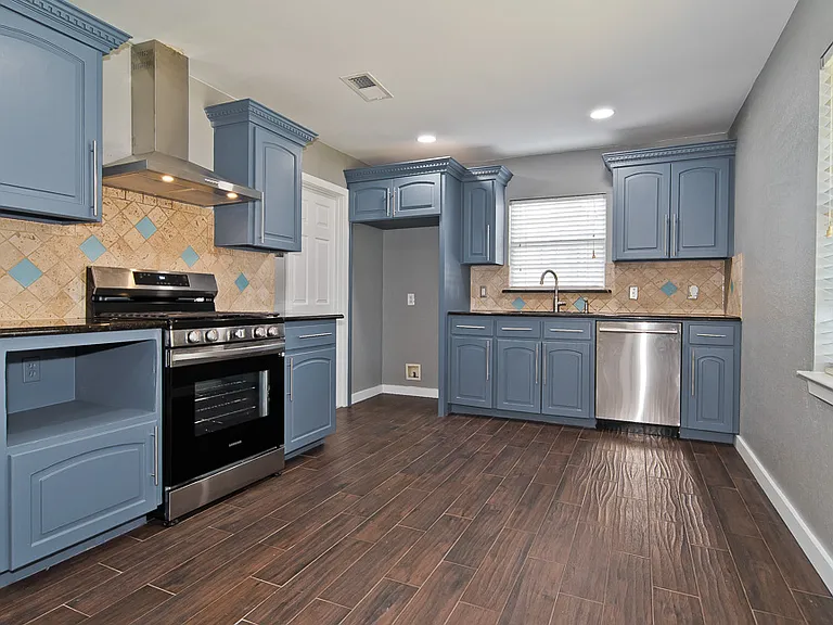 3039 Grayson Dr — Photo 5