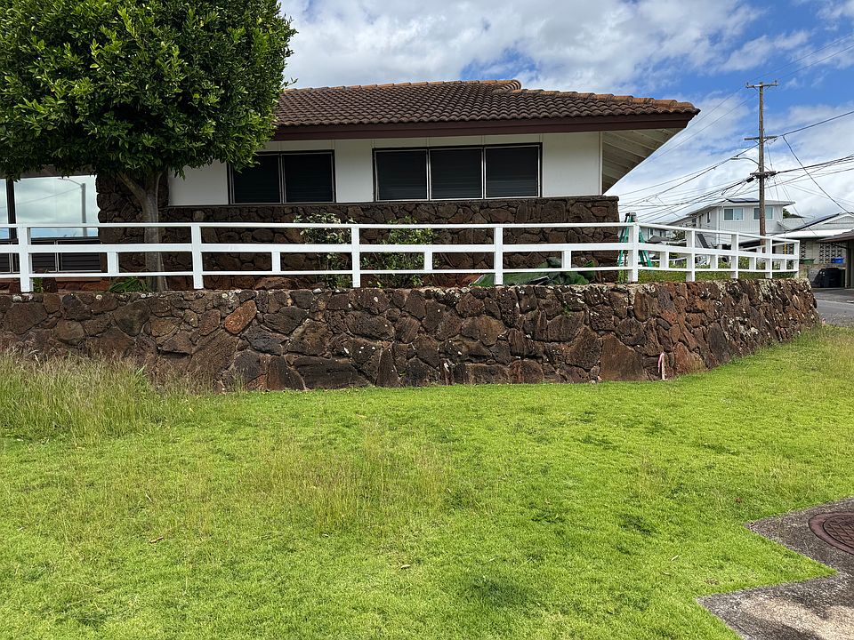 1st image of 1008 Hoomoana St #B