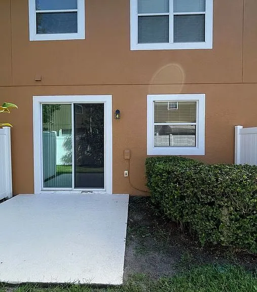 9484 Strongbark Ln — Photo 38