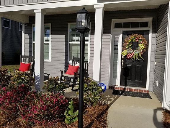 3rd image of 340 Fox Ridge Ln
