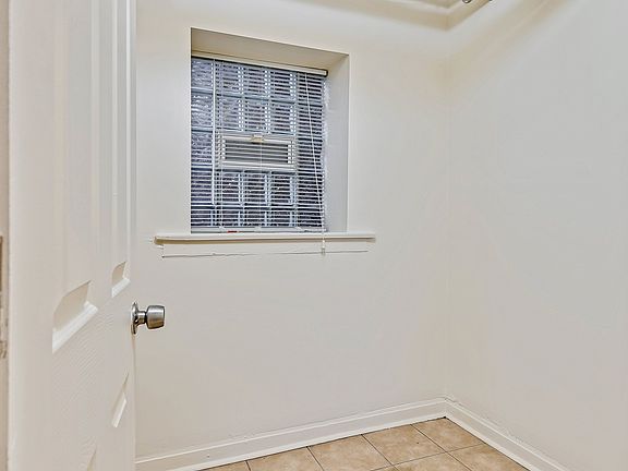 5th image of 7254 S Vernon Ave #4143