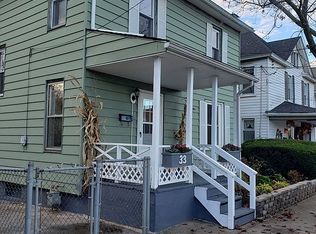 33 N 2nd St, Stroudsburg, PA 18360