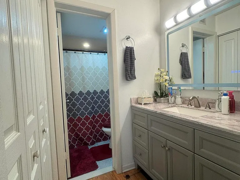 6575 W Oakland Park Blvd — Photo 19